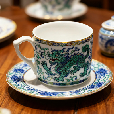 古典宫廷陶瓷杯